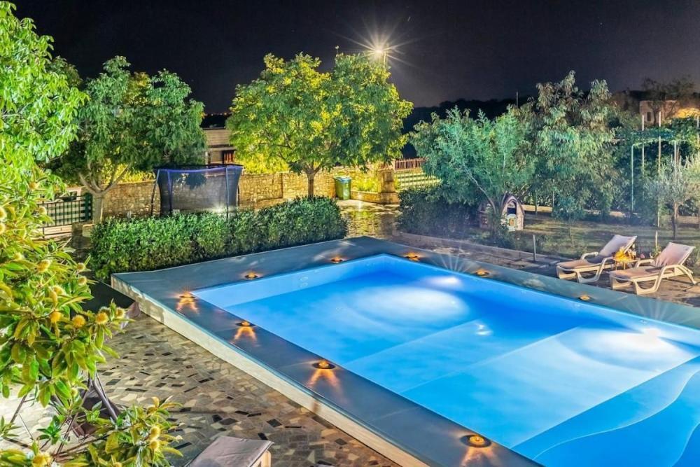 Вилла в Лижняне, Хорватия, 200 м² - фото 1