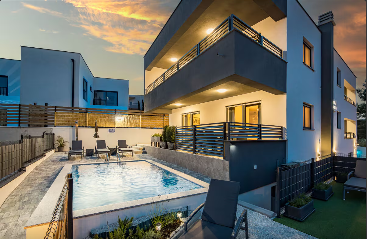 Вилла в Медулине, Хорватия, 300 м² - фото 1