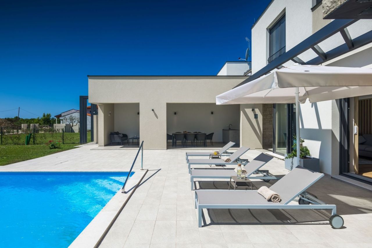 Вилла в Бртонигле, Хорватия, 274 м² - фото 14