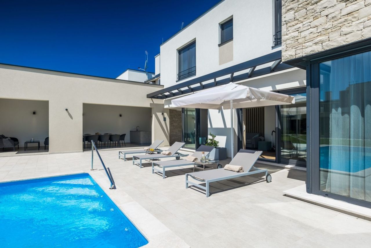 Вилла в Бртонигле, Хорватия, 274 м² - фото 15