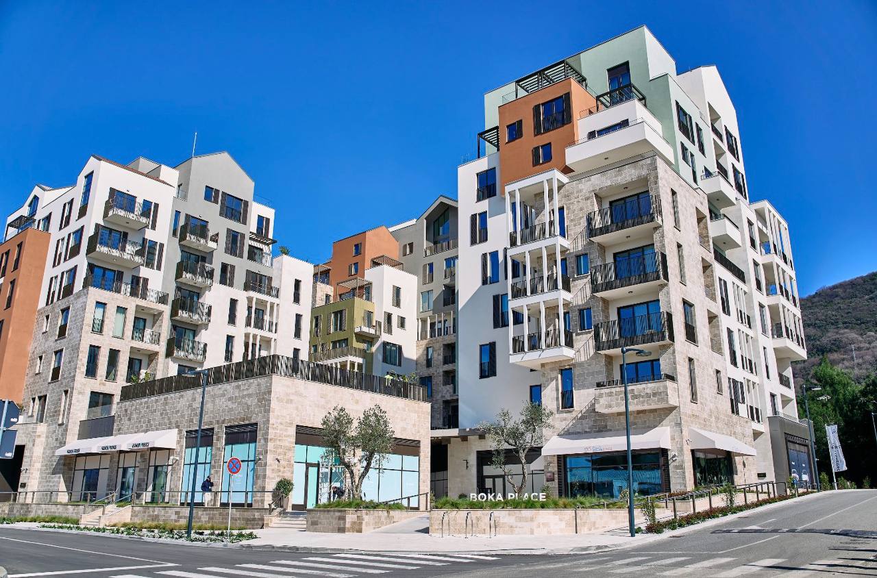 Квартира в Тивате, Черногория, 102 м² - фото 1