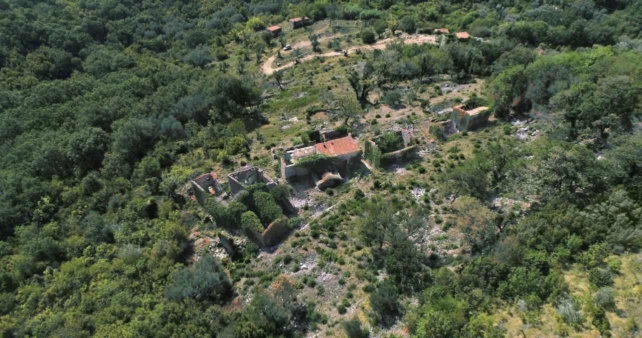 Земля в Петроваце, Черногория, 18 079 м² - фото 9