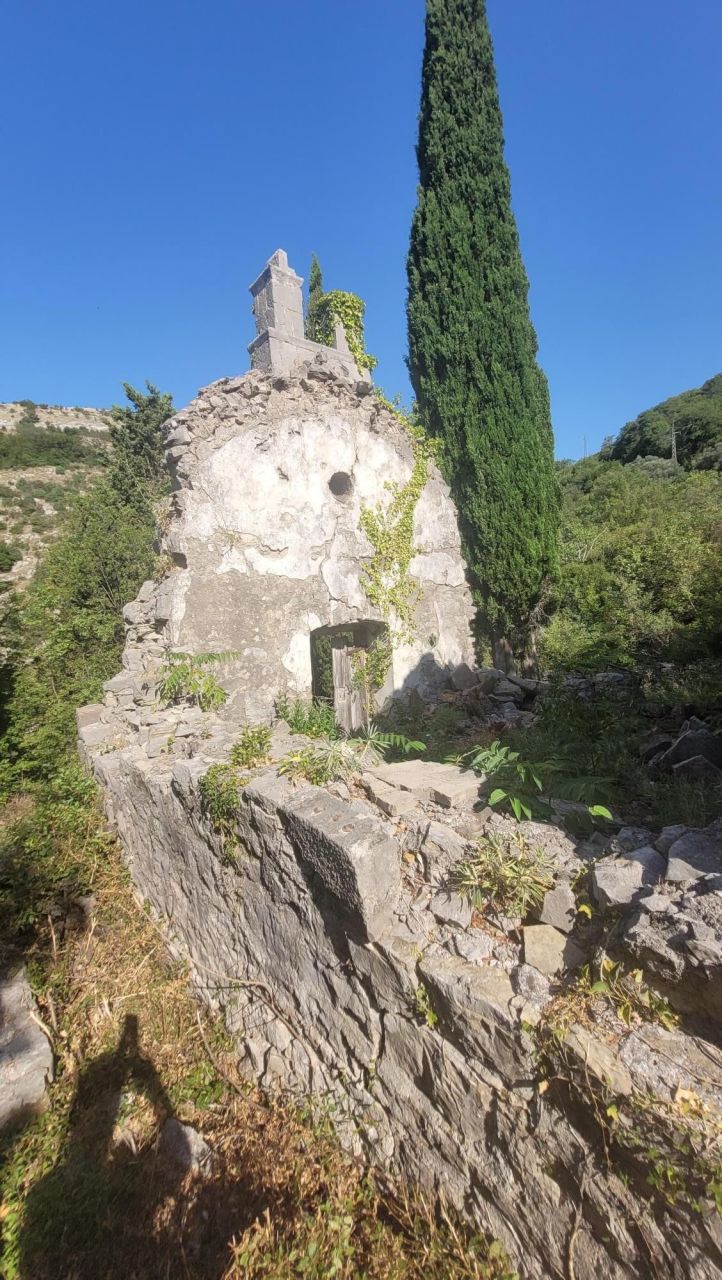 Земля в Петроваце, Черногория, 18 079 м² - фото 18