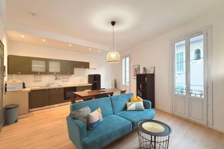 Квартира в Каннах, Франция, 87 м² - фото 1