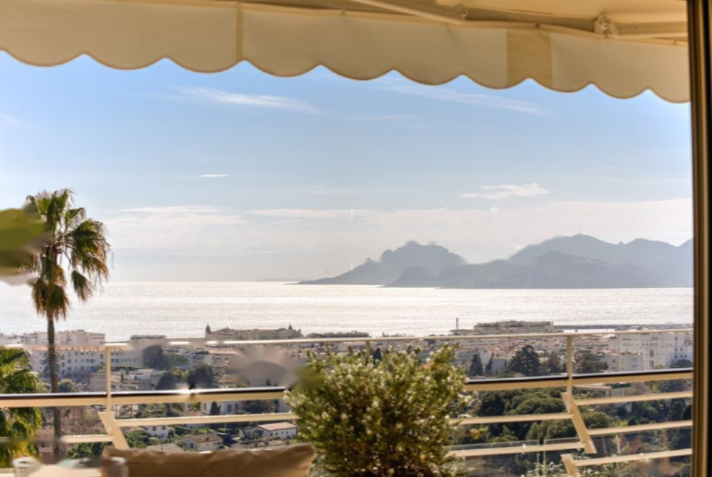 Квартира в Каннах, Франция, 80 м² - фото 1