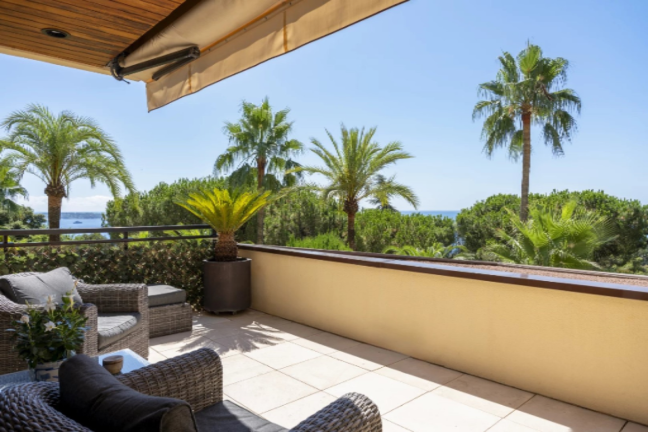 Квартира в Каннах, Франция, 68 м² - фото 1