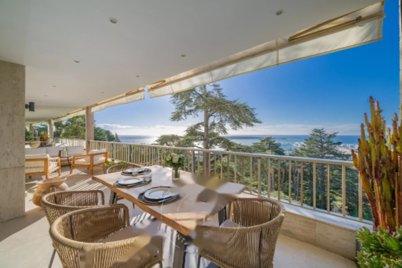 Квартира в Каннах, Франция, 118 м² - фото 1