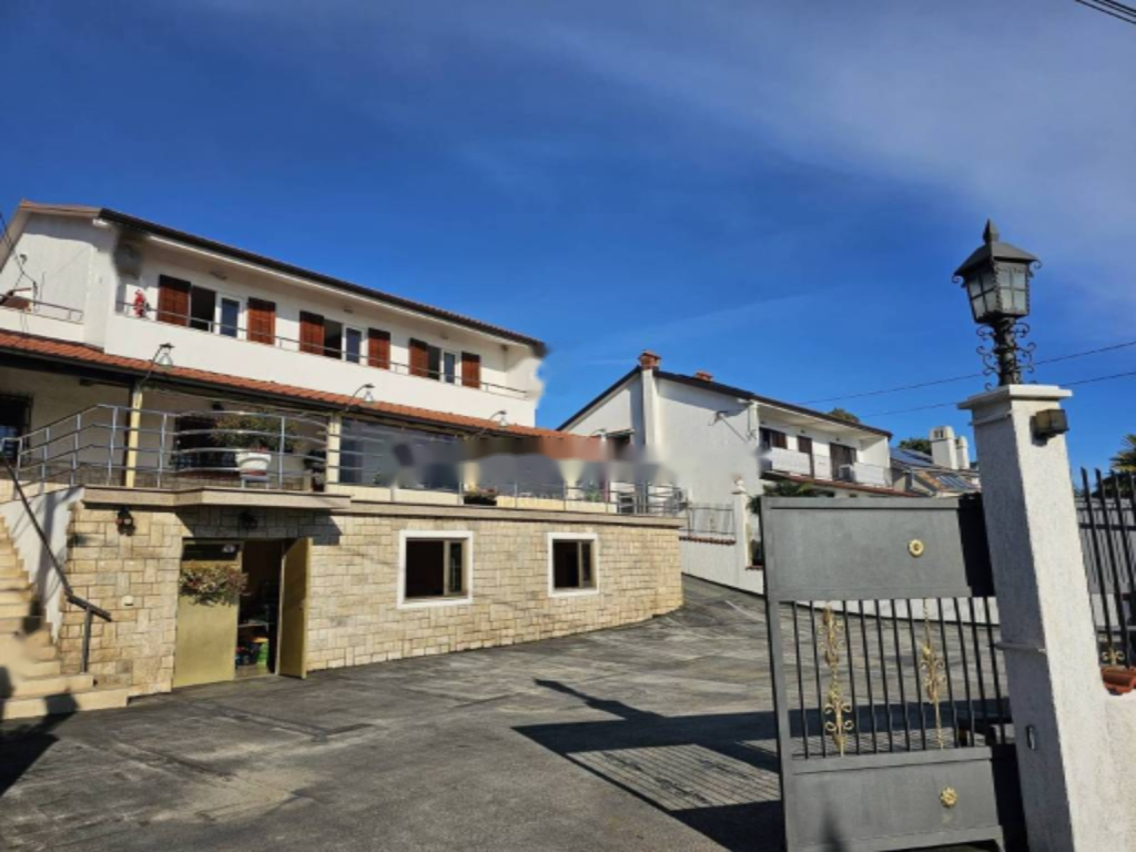 Дом в Опатии, Хорватия, 542 м² - фото 1