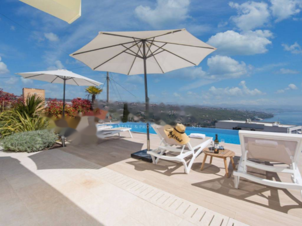 Дом в Опатии, Хорватия, 300 м² - фото 1