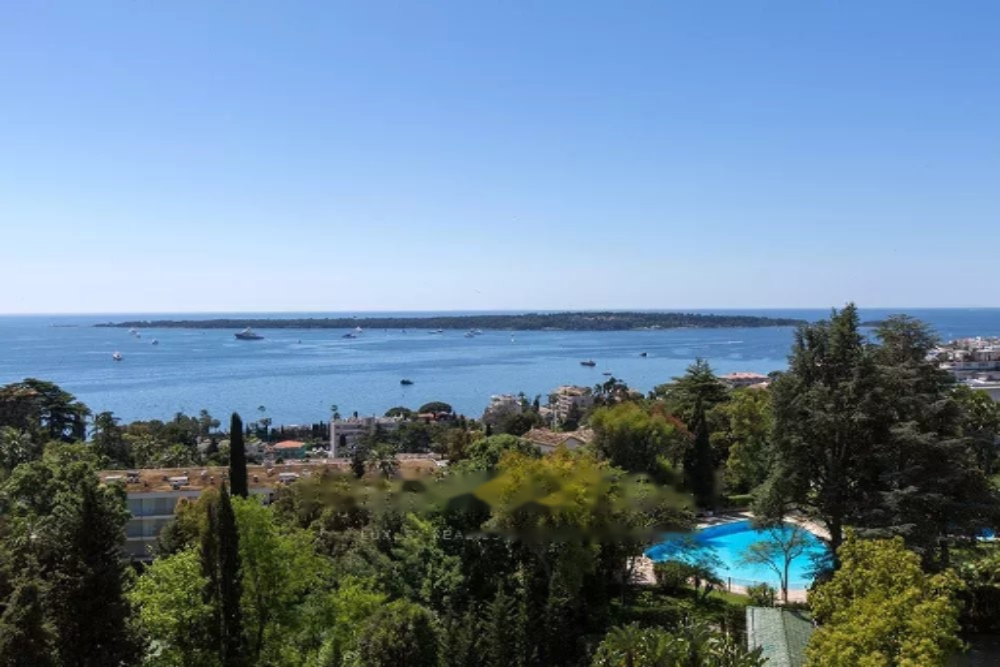 Квартира в Каннах, Франция, 223 м² - фото 2