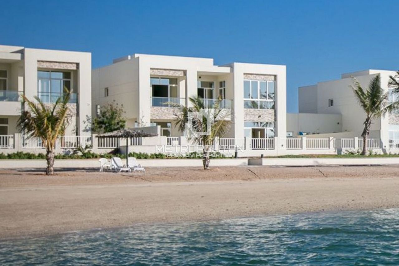 Таунхаус в Рас-эль-Хайме, ОАЭ, 350 м² - фото 8