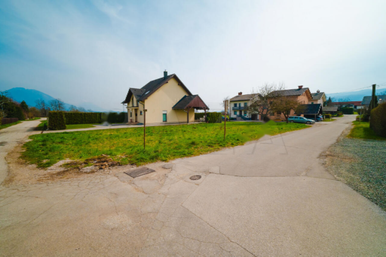 Земля в Бледе, Словения, 1 007 м² - фото 4