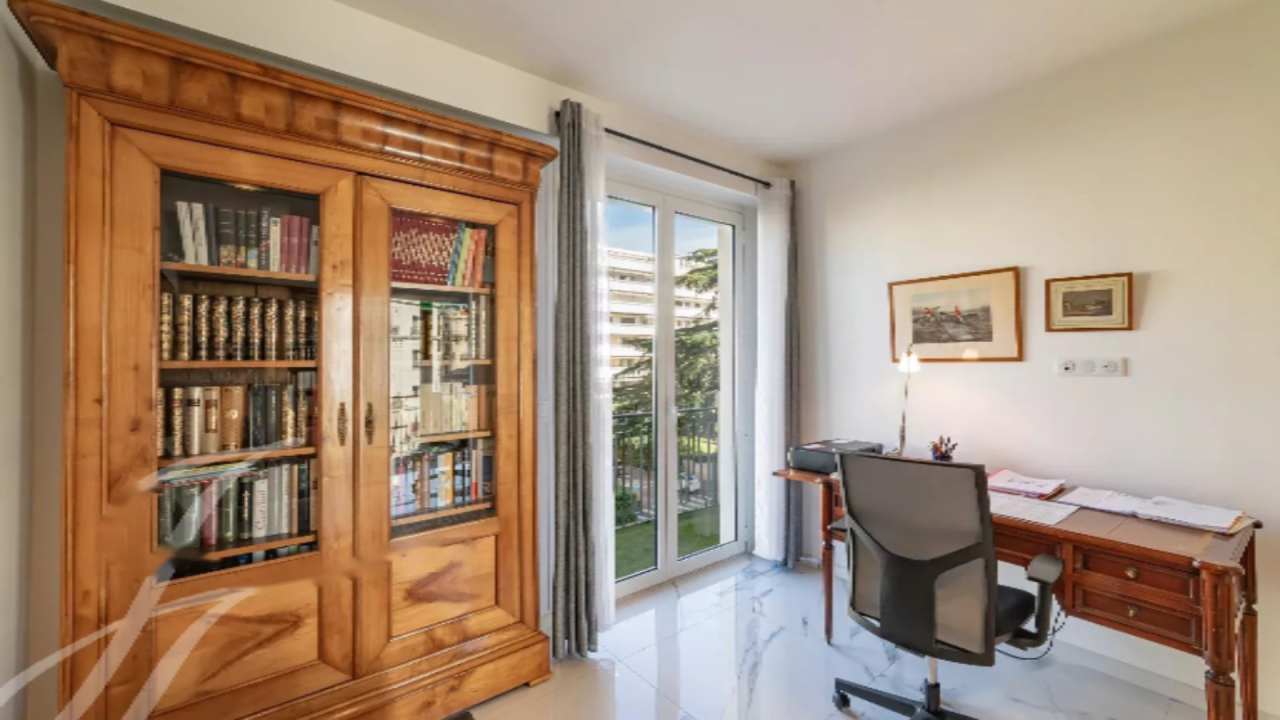 Квартира в Каннах, Франция, 111 м² - фото 9