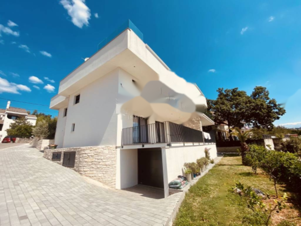 Дом в Опатии, Хорватия, 250 м² - фото 1