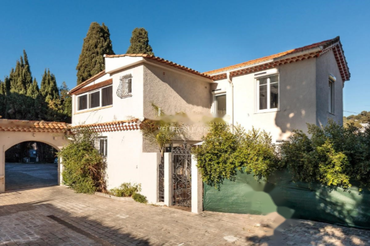 Квартира в Каннах, Франция, 128 м² - фото 1