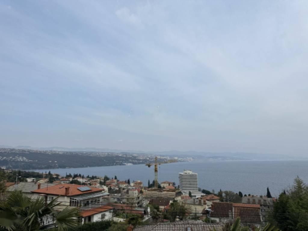 Дом в Опатии, Хорватия, 270 м² - фото 1