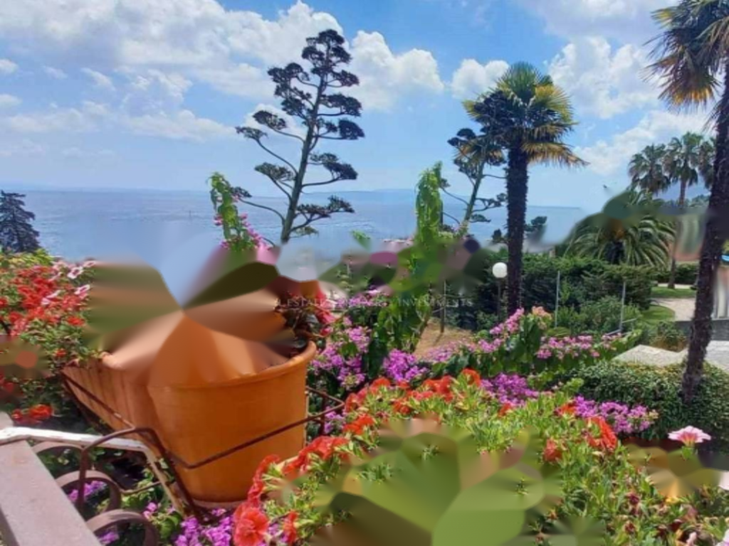 Дом в Опатии, Хорватия, 200 м² - фото 1