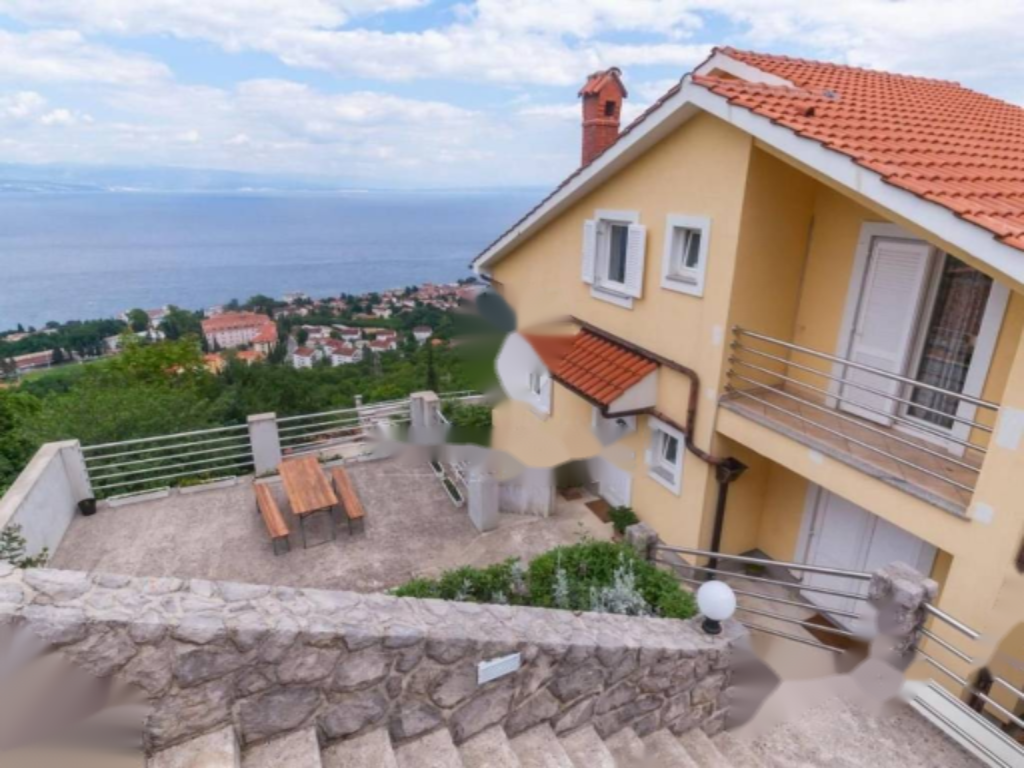 Дом в Опатии, Хорватия, 380 м² - фото 1