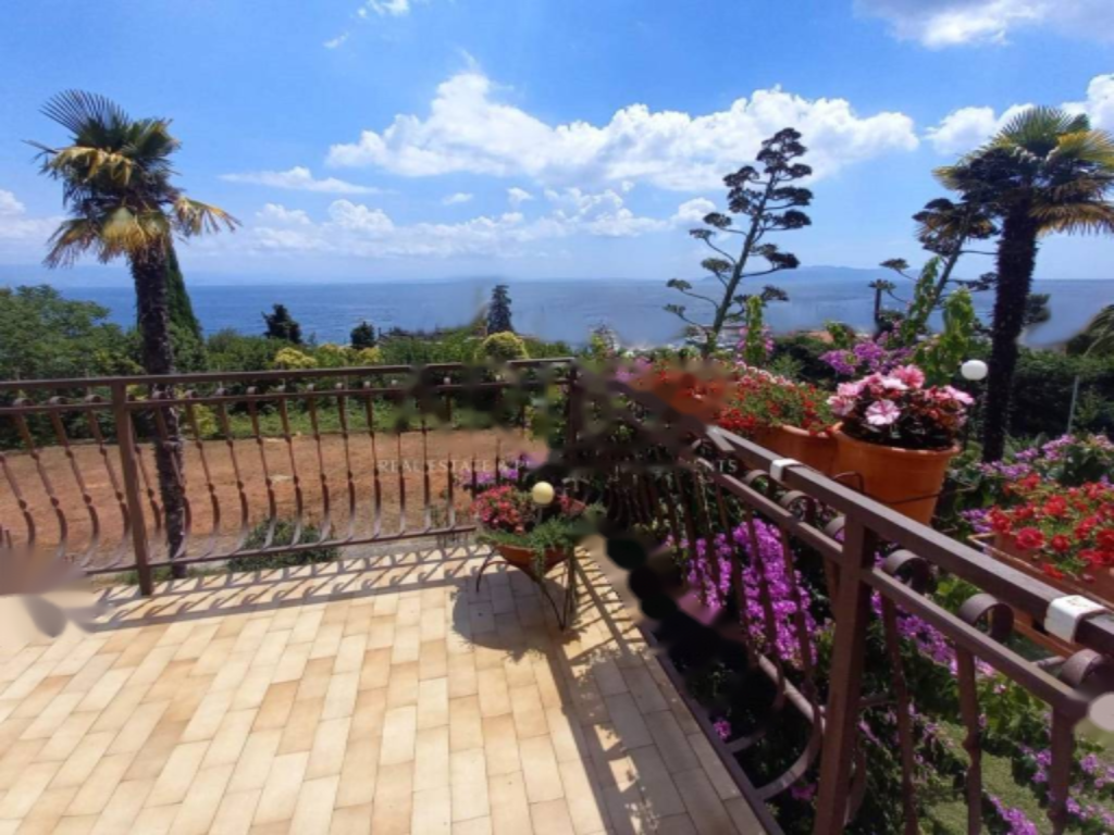 Дом в Опатии, Хорватия, 200 м² - фото 2