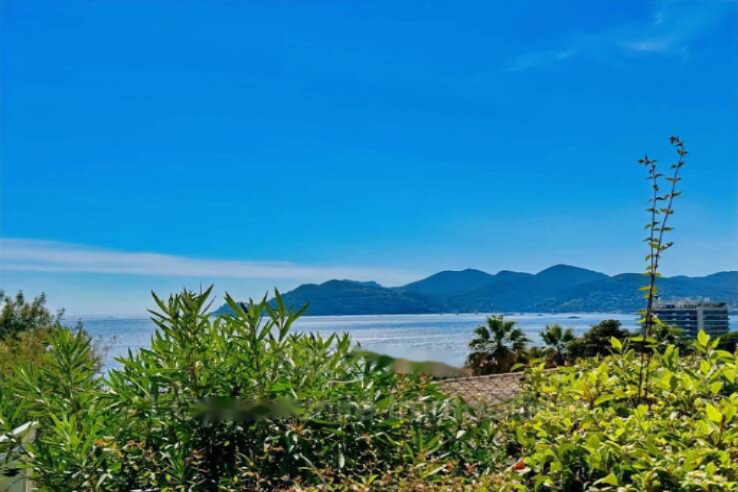 Квартира в Каннах, Франция, 27 м² - фото 1