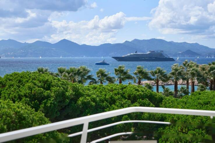 Квартира в Каннах, Франция, 108 м² - фото 1