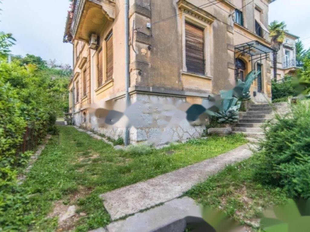 Дом в Опатии, Хорватия, 450 м² - фото 1