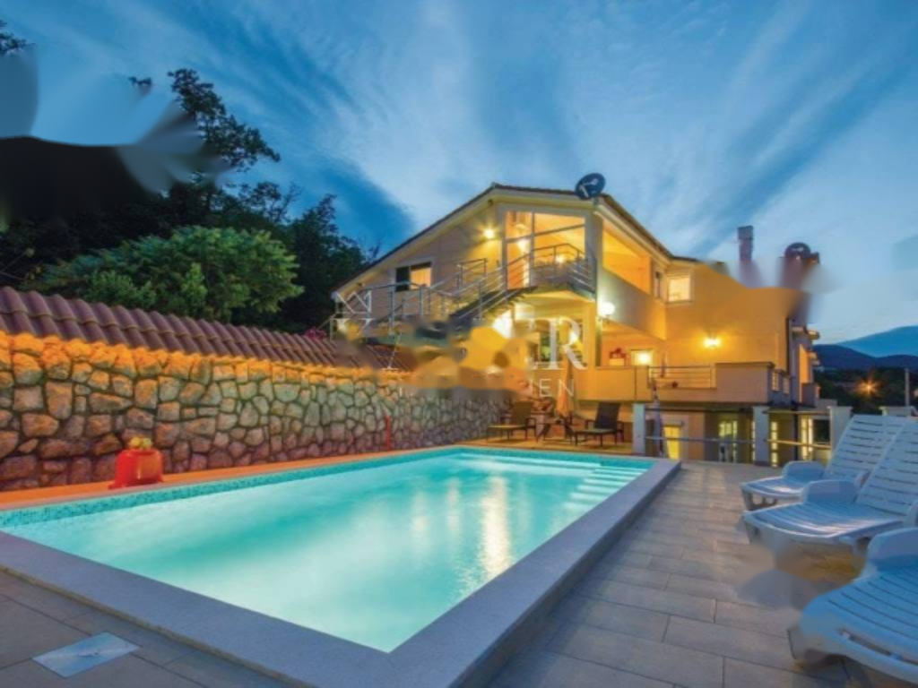 Дом в Опатии, Хорватия, 809 м² - фото 1