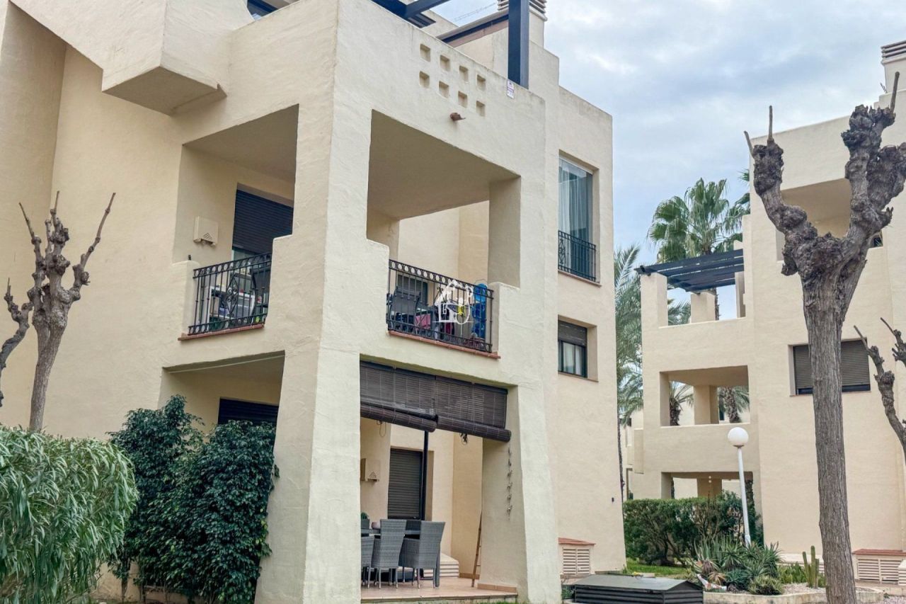 Апартаменты в Лос Алькасарес, Испания, 100 м² - фото 1