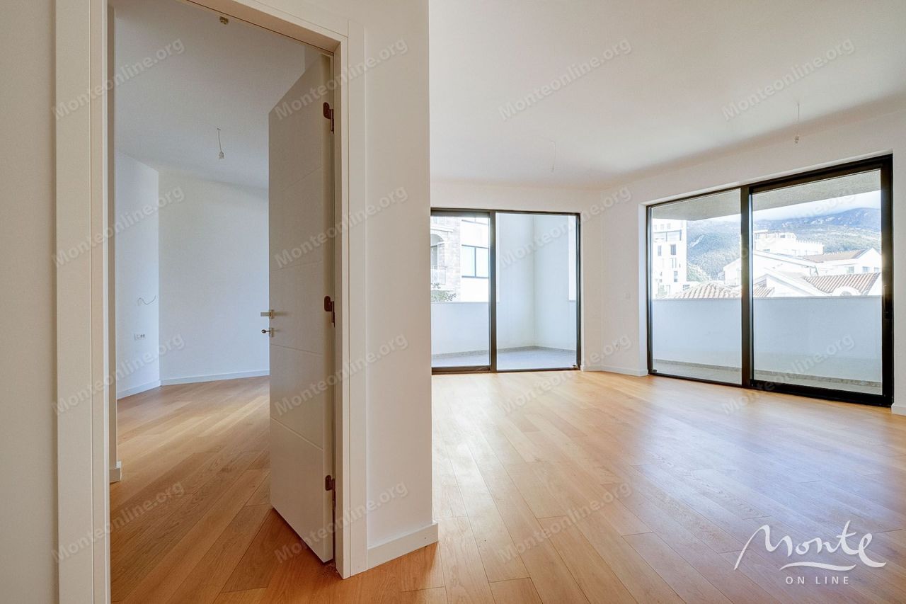 Апартаменты в Бечичи, Черногория, 66 м² - фото 2