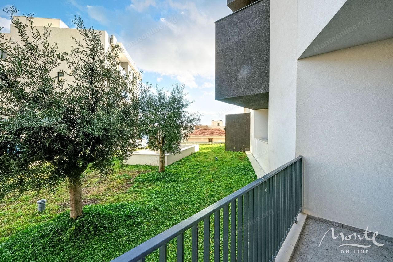 Апартаменты в Бечичи, Черногория, 59 м² - фото 14