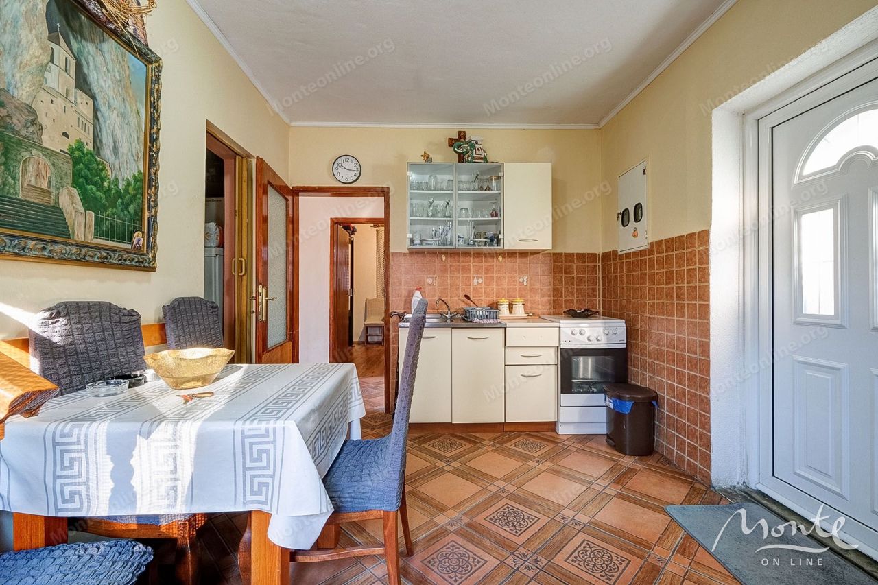 Вилла в Доброте, Черногория, 219 м² - фото 15