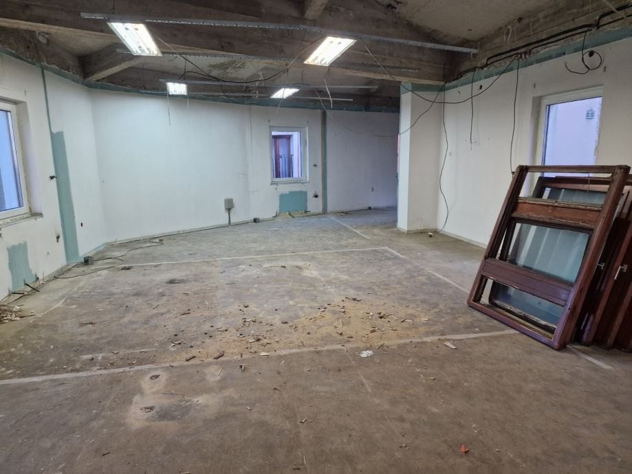 Офис в Буйе, Хорватия, 156 м² - фото 1