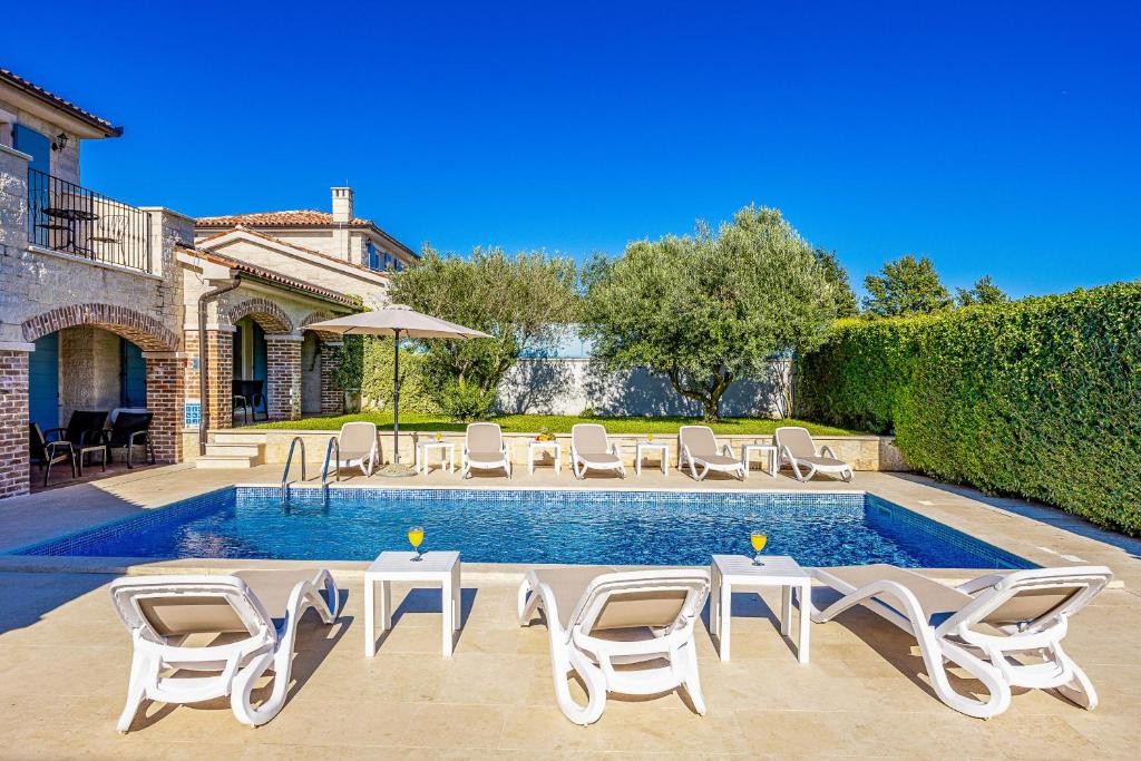 Дом в Медулине, Хорватия, 200 м² - фото 1