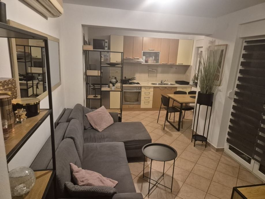 Квартира в Пуле, Хорватия, 40 м² - фото 1