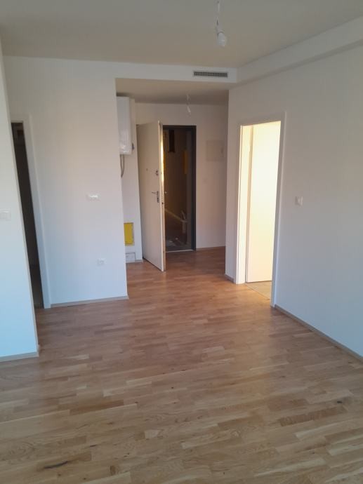 Квартира в Пуле, Хорватия, 88.07 м² - фото 1