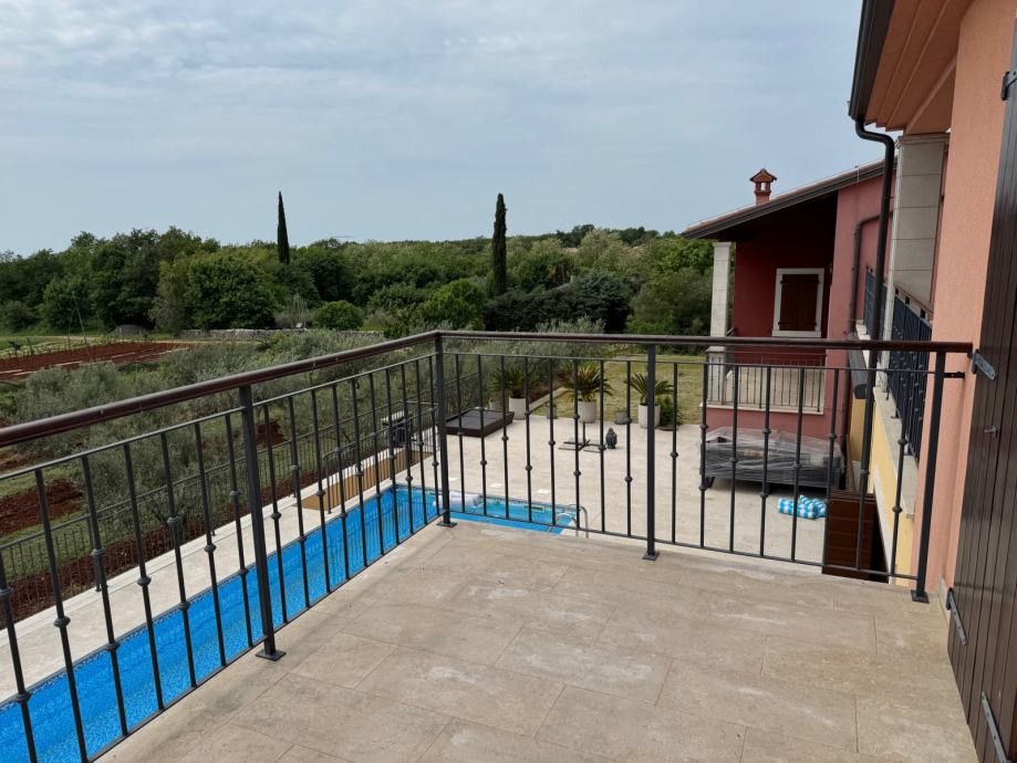 Квартира в Буйе, Хорватия, 110.94 м² - фото 1