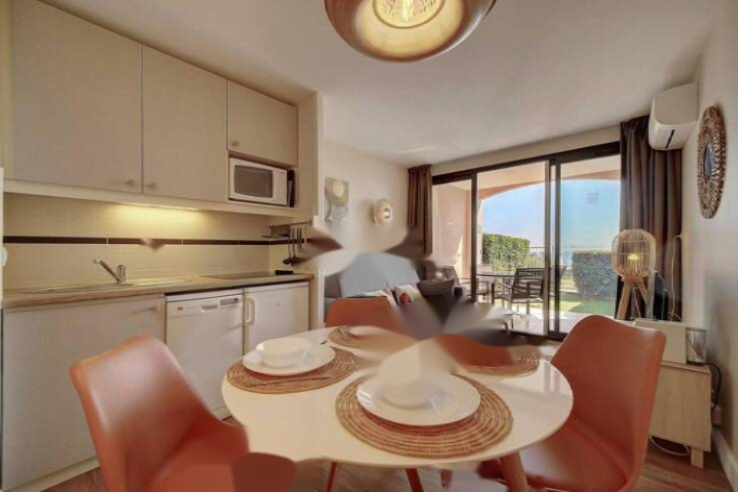 Квартира в Каннах, Франция, 28 м² - фото 2