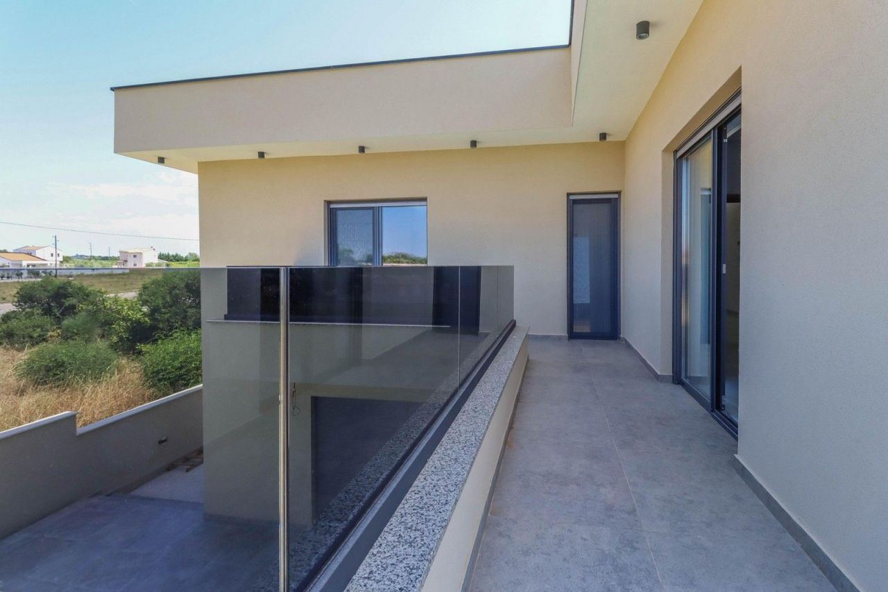 Дом в Пуле, Хорватия, 350 м² - фото 1