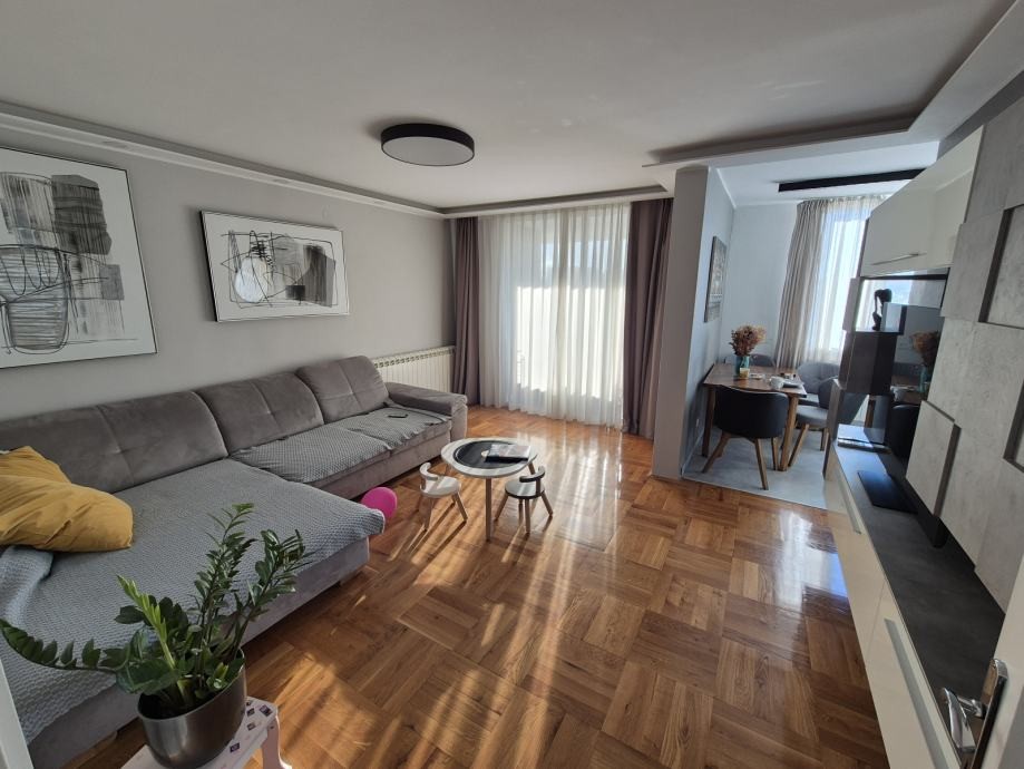 Квартира в Ровини, Хорватия, 78.38 м² - фото 1