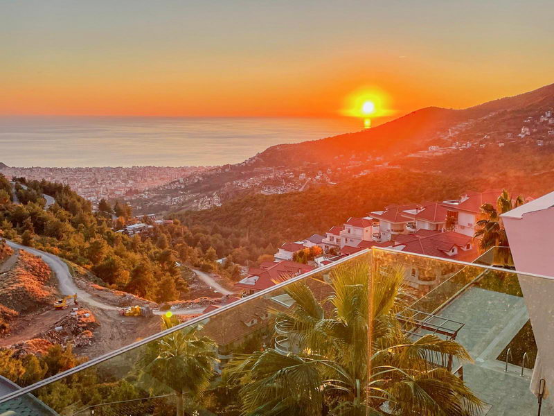 Вилла в Алании, Турция, 390 м² - фото 1