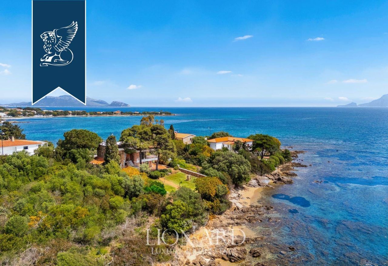 Вилла в Ольбии, Италия, 190 м² - фото 1