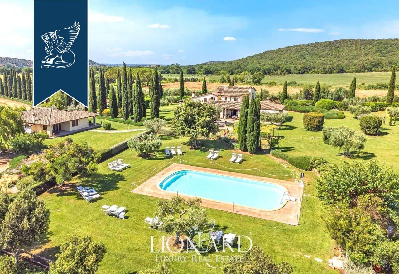 Ферма в Капальбио, Италия, 750 м² - фото 1
