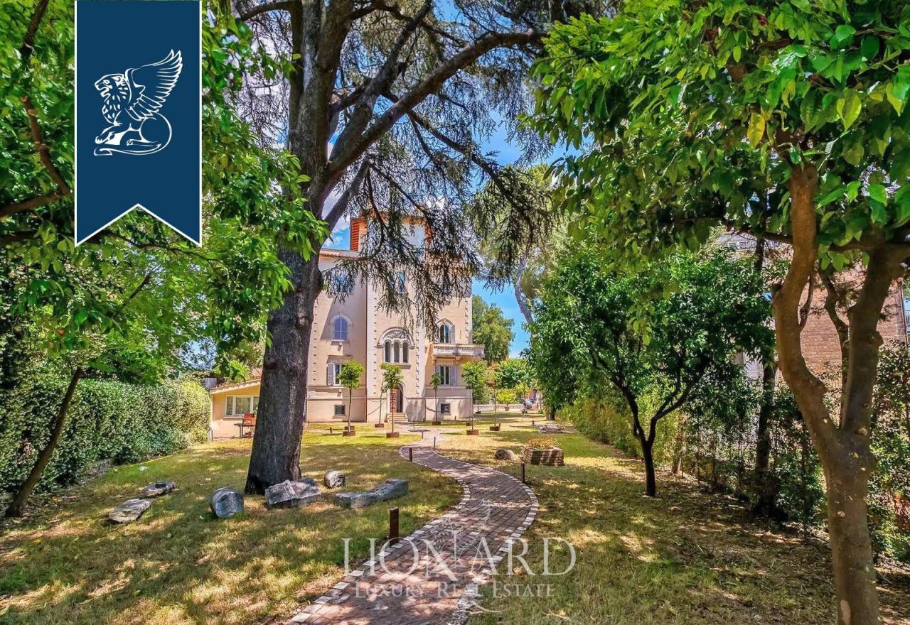 Дом в Риме, Италия, 1 000 м² - фото 2