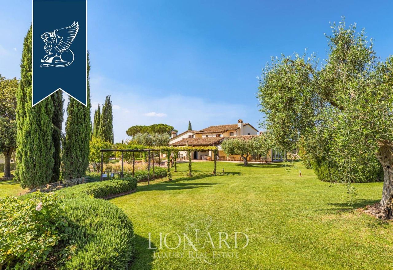 Ферма в Капальбио, Италия, 750 м² - фото 3