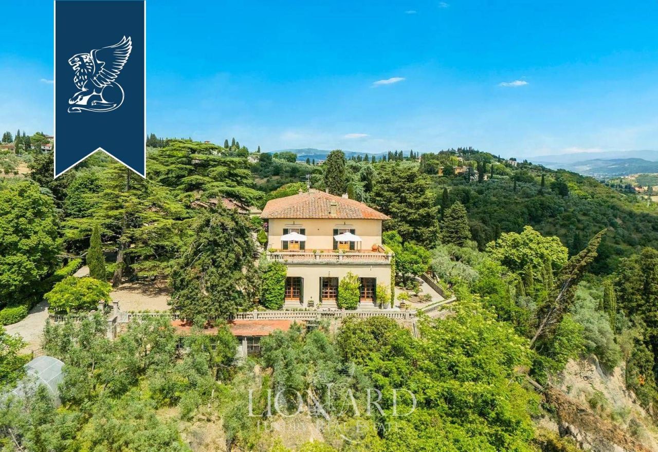 Вилла во Флоренции, Италия, 850 м² - фото 3