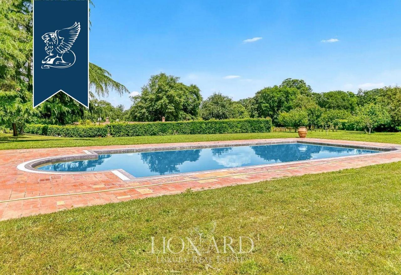 Вилла в Риме, Италия, 1 200 м² - фото 3