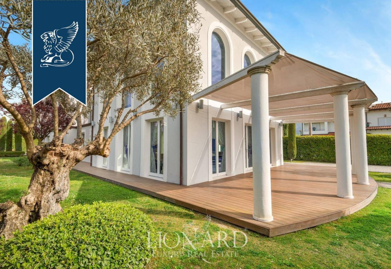 Вилла в Форте деи Марми, Италия, 670 м² - фото 5