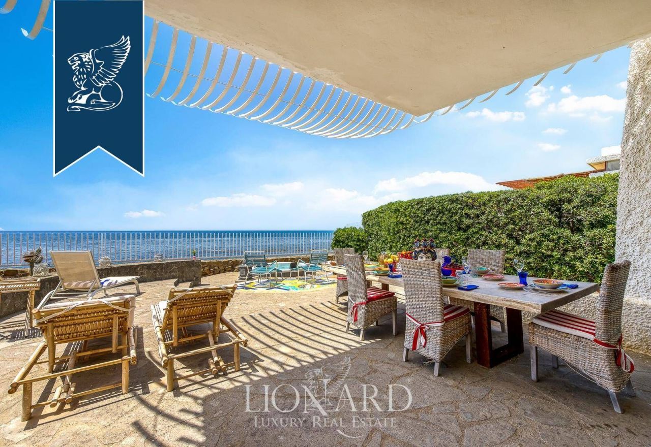 Вилла в Санта-Маринелле, Италия, 350 м² - фото 8