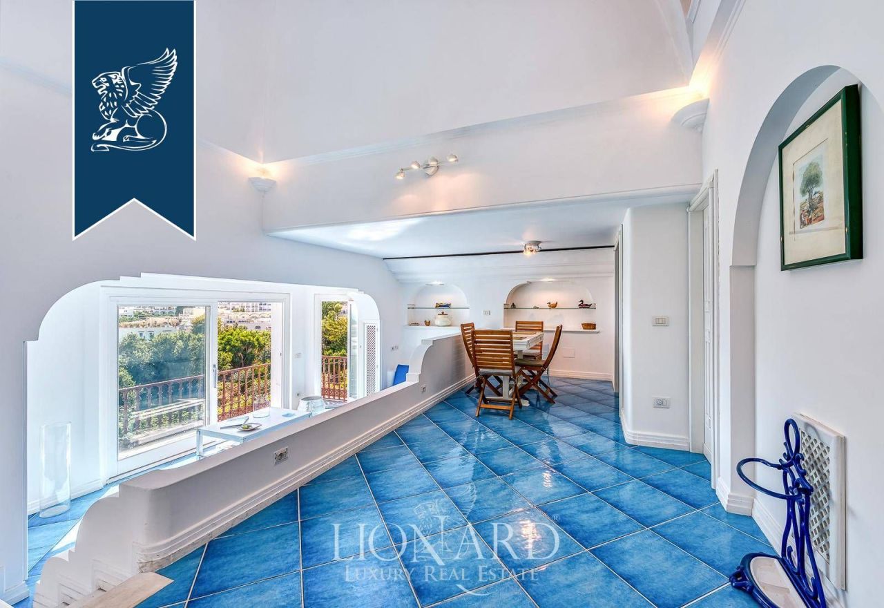 Апартаменты на Капри, Италия, 200 м² - фото 8