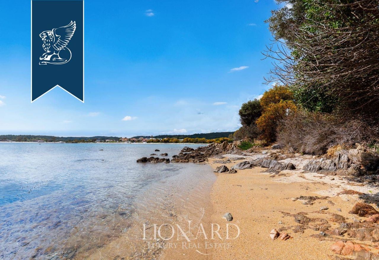 Вилла в Ольбии, Италия, 190 м² - фото 10